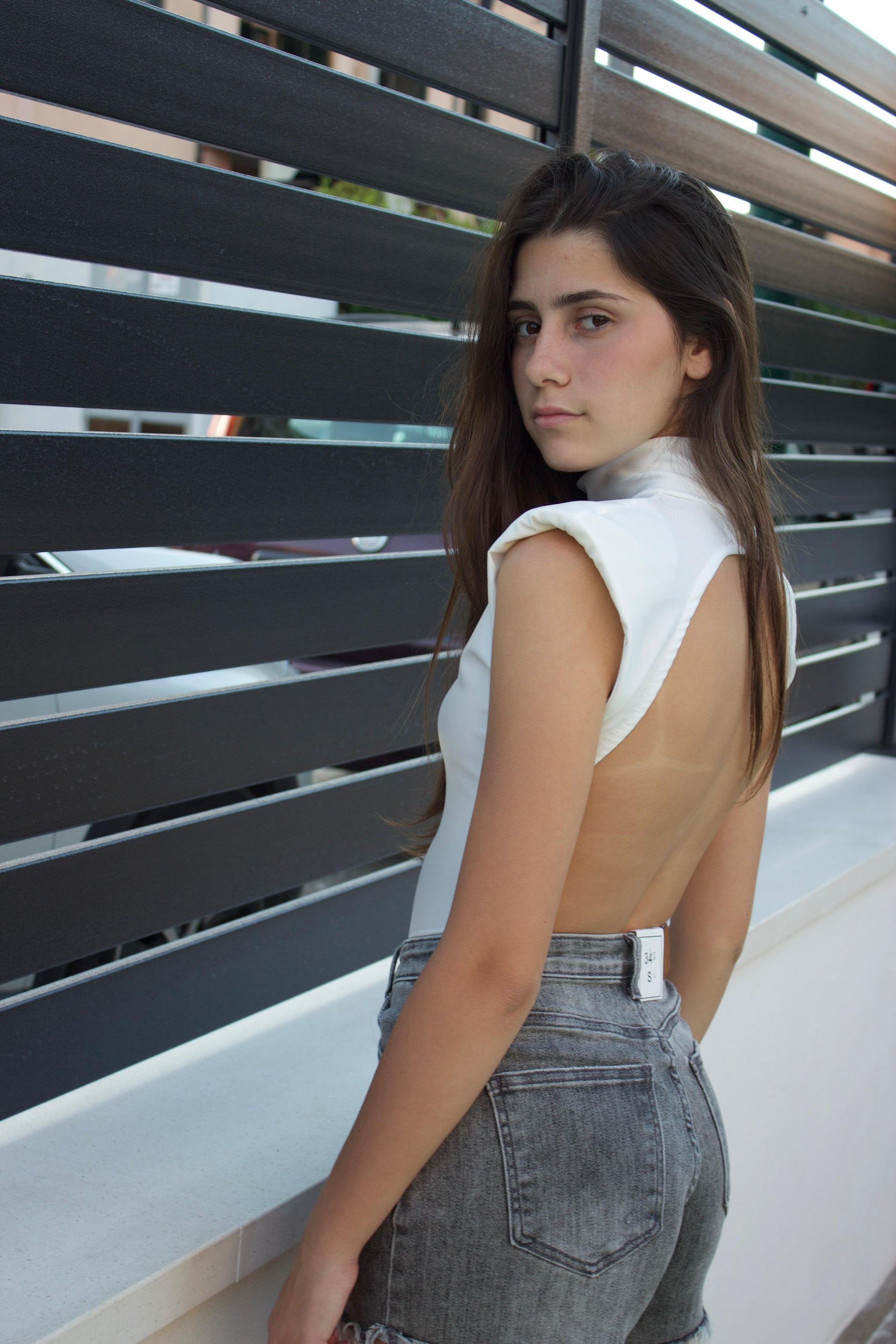 Body elegante con scollo sul retro